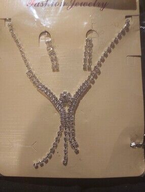 Fashion Jewelry Clear Crystal Silver-Tone Necklace & Earring Set